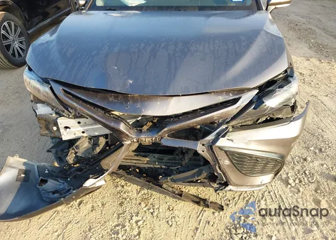 2022 Toyota Camry Se z USA, uszkodzony, nr VIN 4T1G11AK7NU670867
